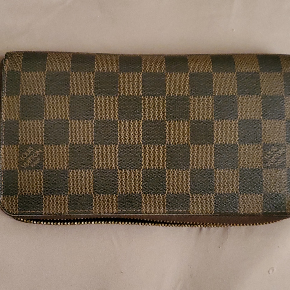 Louis Vuitton Hand Wallet